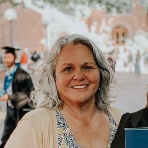 Meet your Posher, Cindy